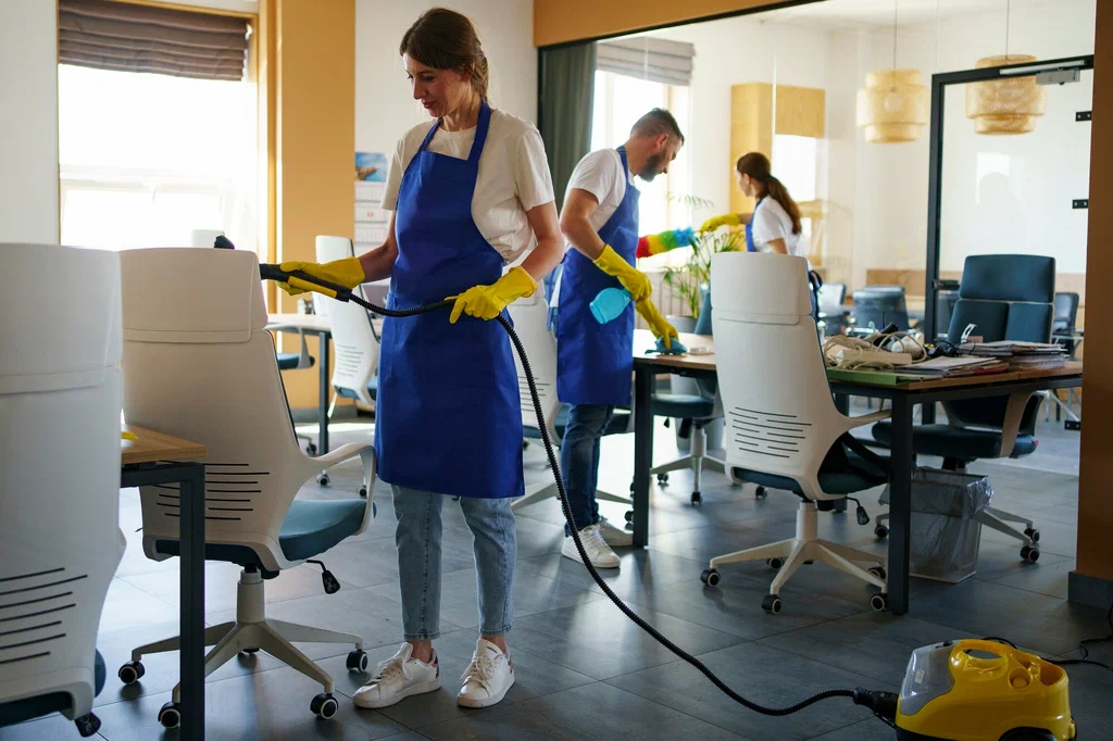 deep cleaning vs weekly cleaning Texas homes